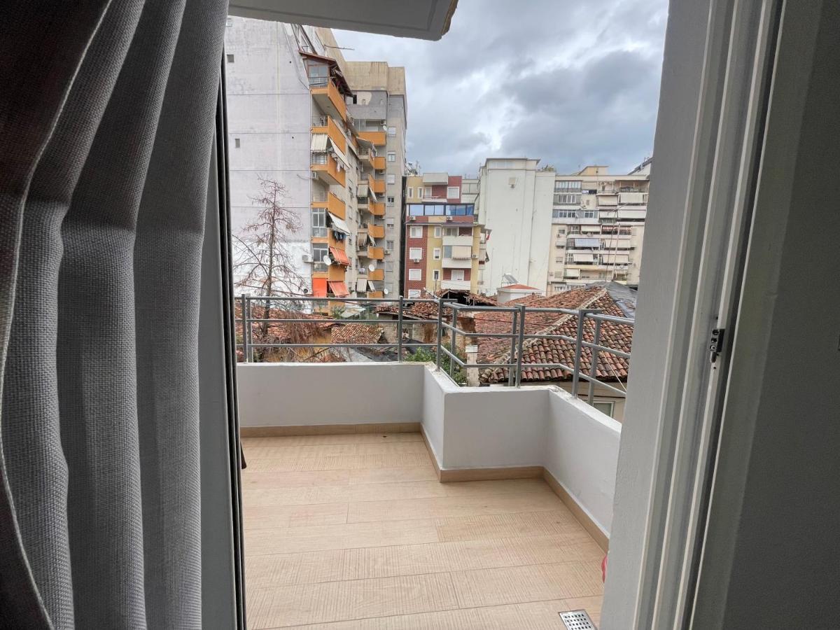 Tirana Sunshine Apartment Kültér fotó